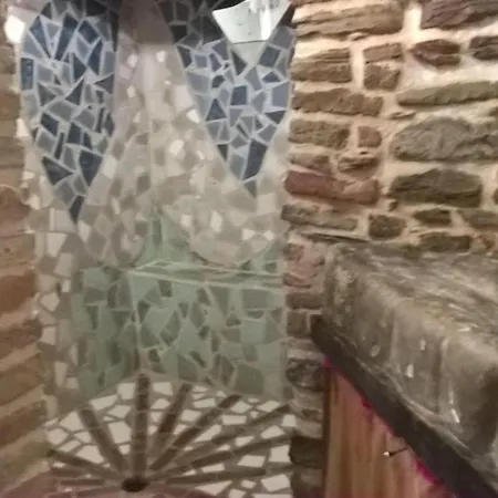 Antico-borgo-le-torricelle-studio * Piandimeleto