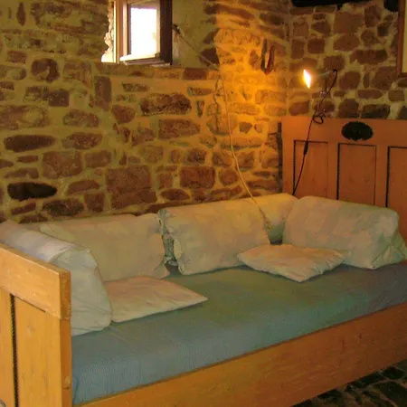 Antico-borgo-le-torricelle-studio * Piandimeleto